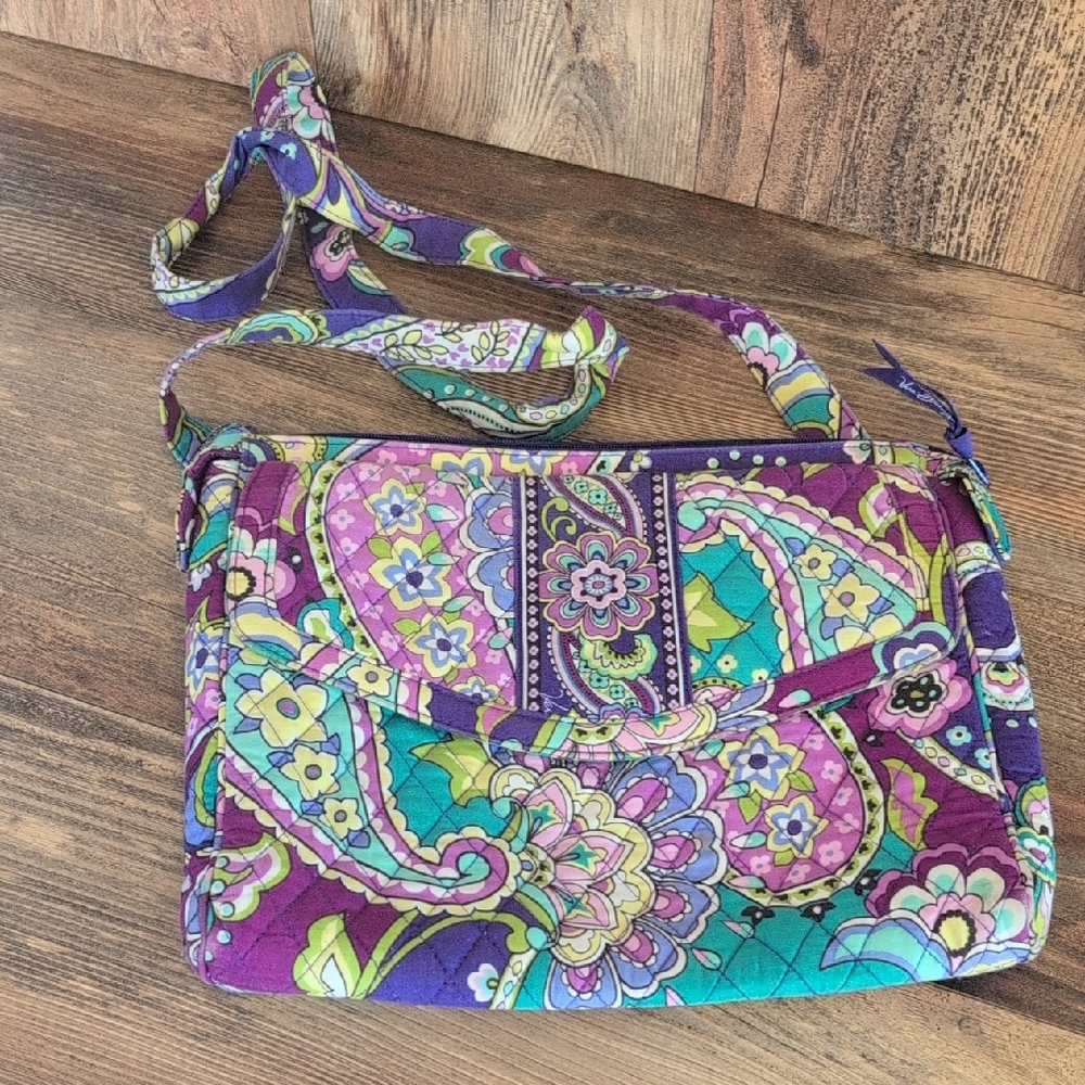 Vibrant Floral Quilted Tablet Crossbody Bag 10" x 13" x 1.5"             M227